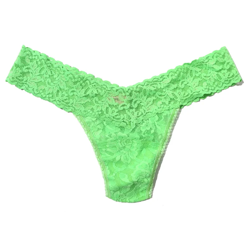 Hanky Panky Signature Lace Low Rise Thong in Kiwi Punch