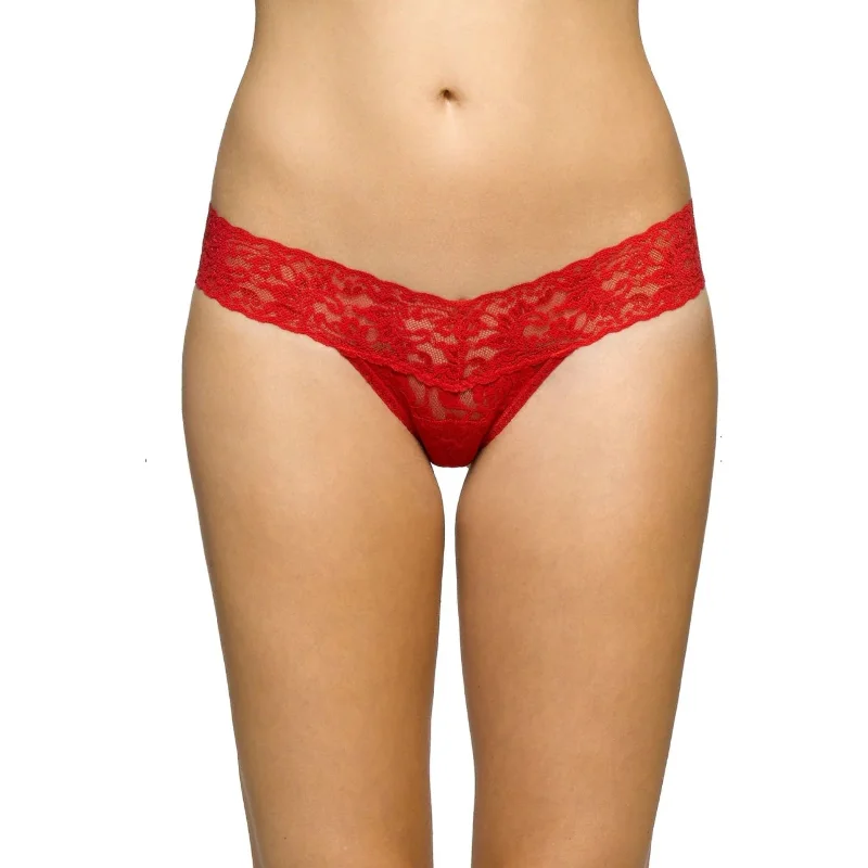 Hanky Panky Signature Lace Low Rise Thong in Red